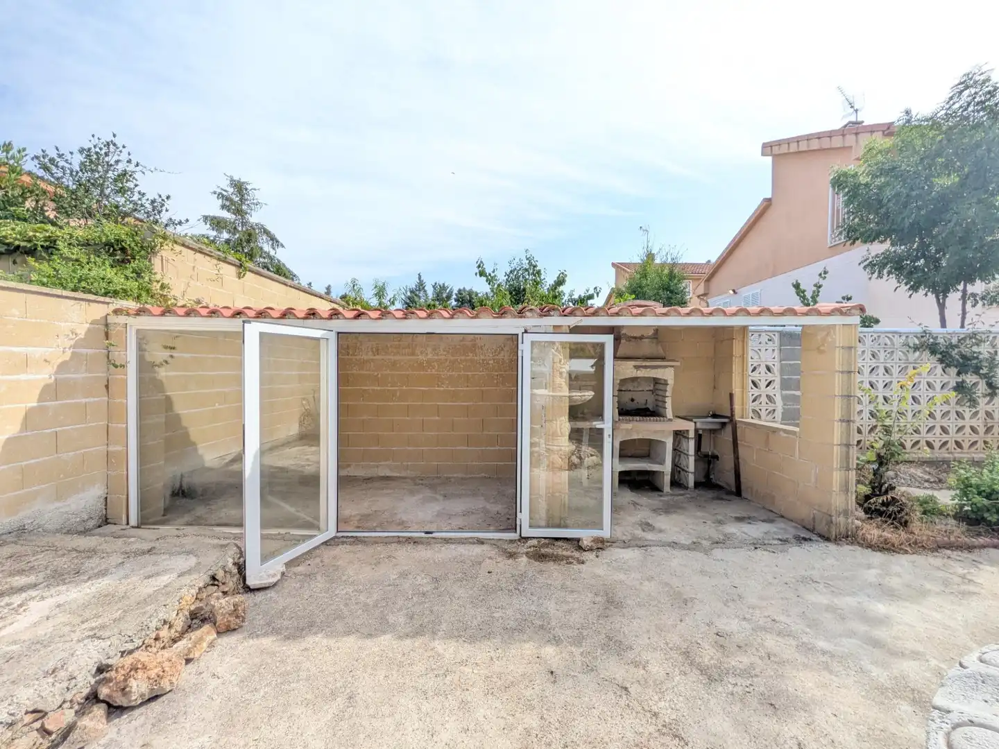 Vista exterior de Casa o chalet en venta en Loranca de Tajuña con Calefacción y Jardín privado