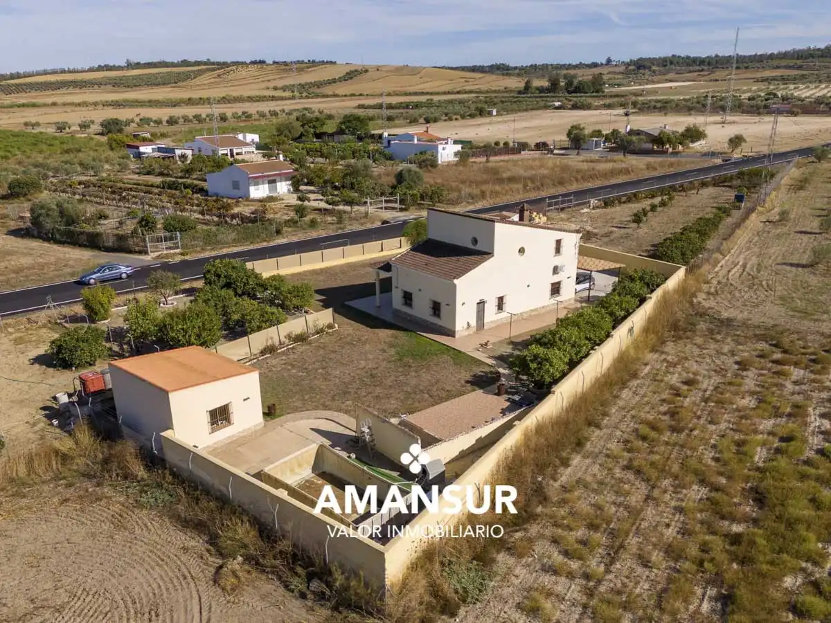Casa o xalet en venda en Villarrasa amb Aire condicionat, Calefacció i Jardí privat