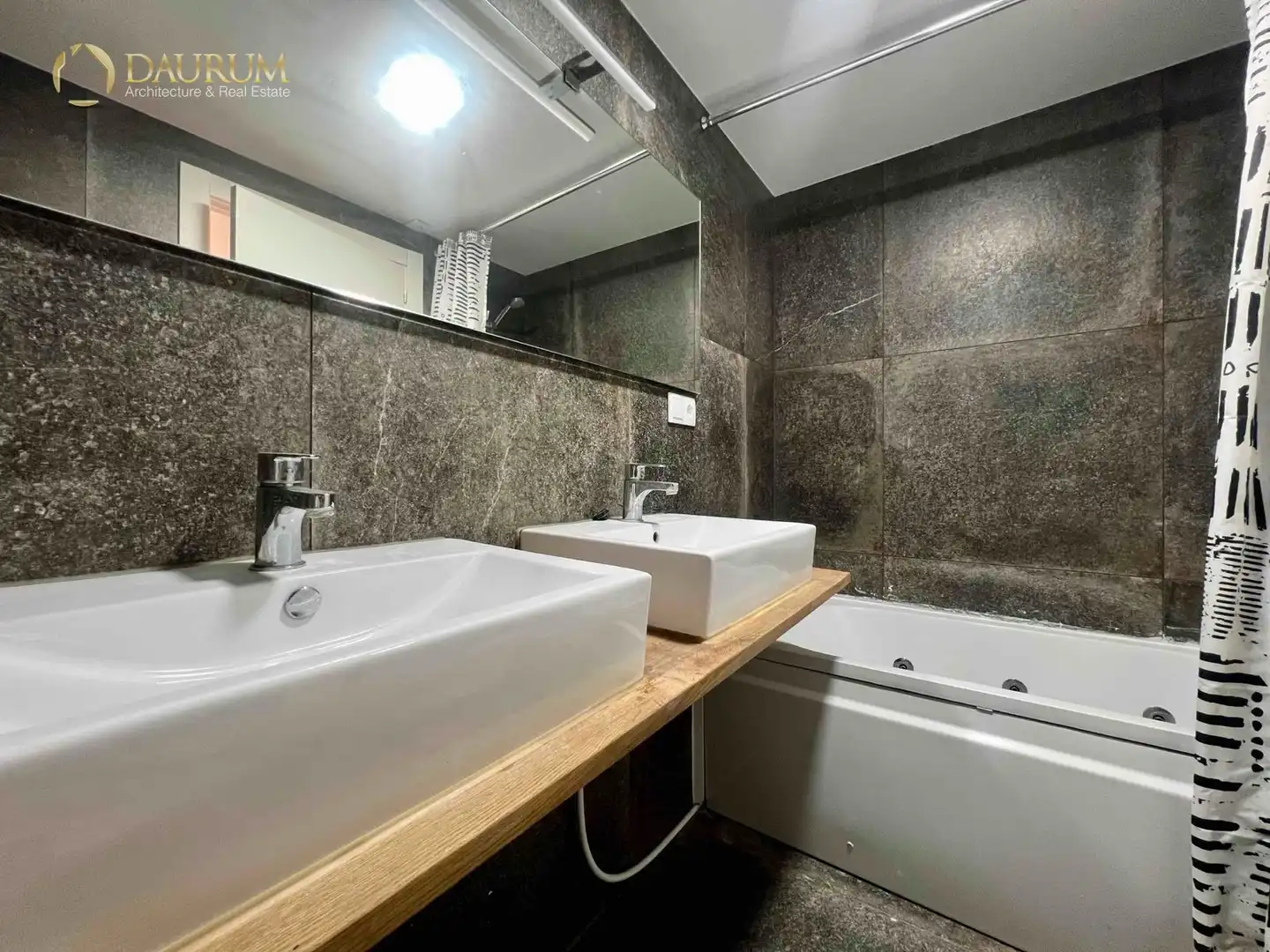 Baño de Piso en venta en Llíria con Aire acondicionado y Terraza