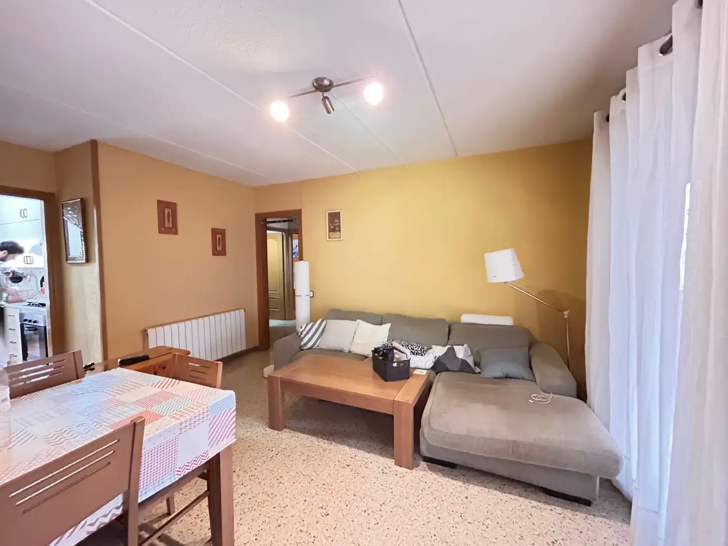 Living room of Flat for sale in Cerdanyola del Vallès  with Heating and Balcony