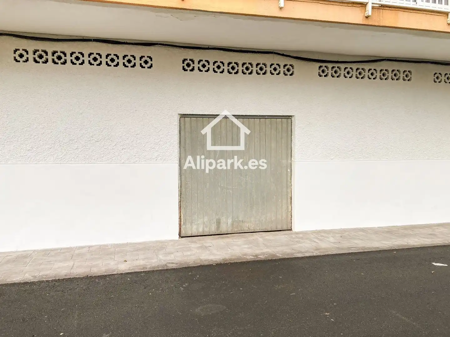 Aparcament de Pis en venda en Alicante / Alacant amb Terrassa i Moblat