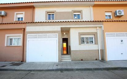 Vista exterior de Casa o xalet en venda en Torremayor