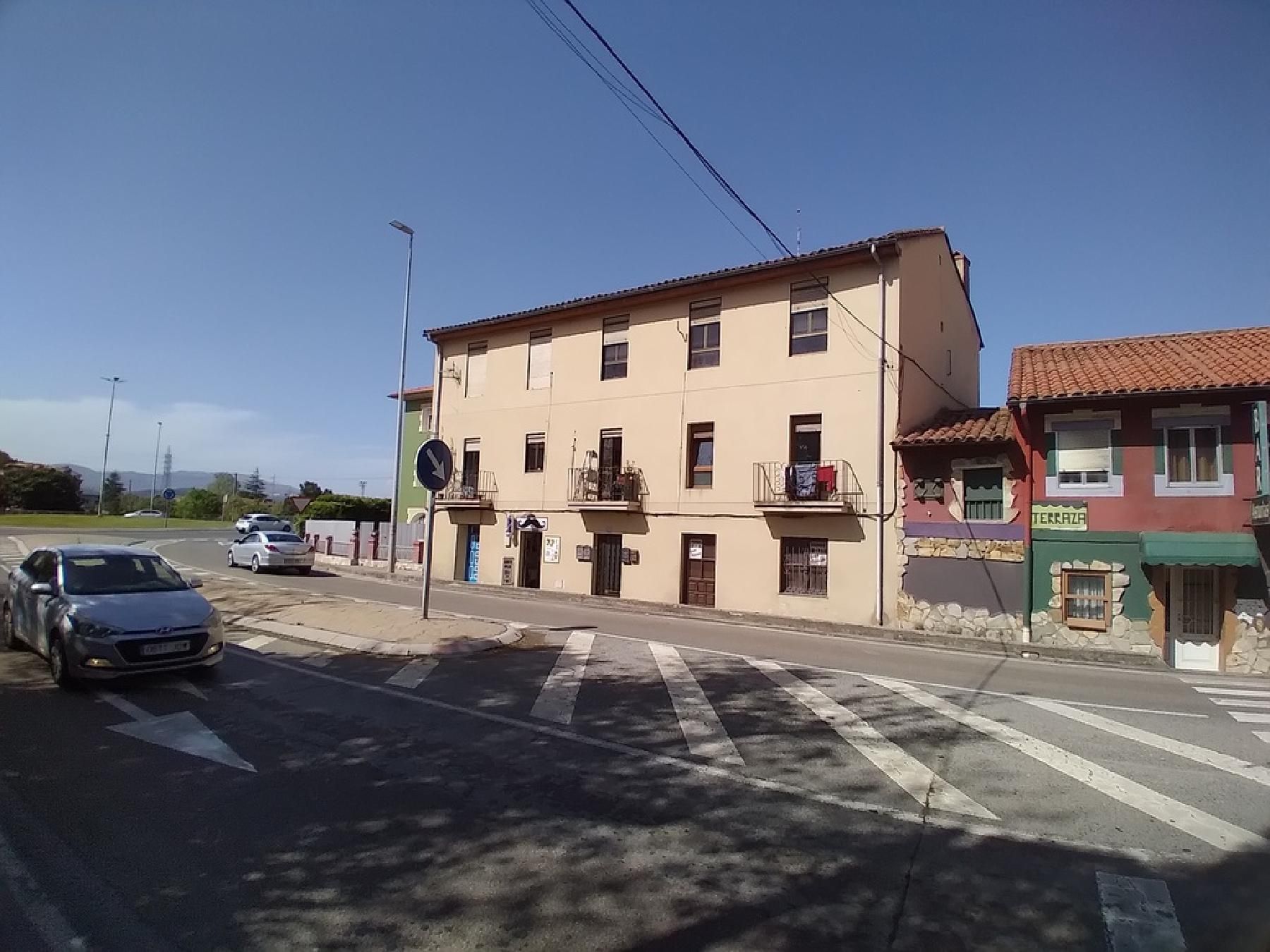 Vista exterior de Pis en venda en Torrelavega 
