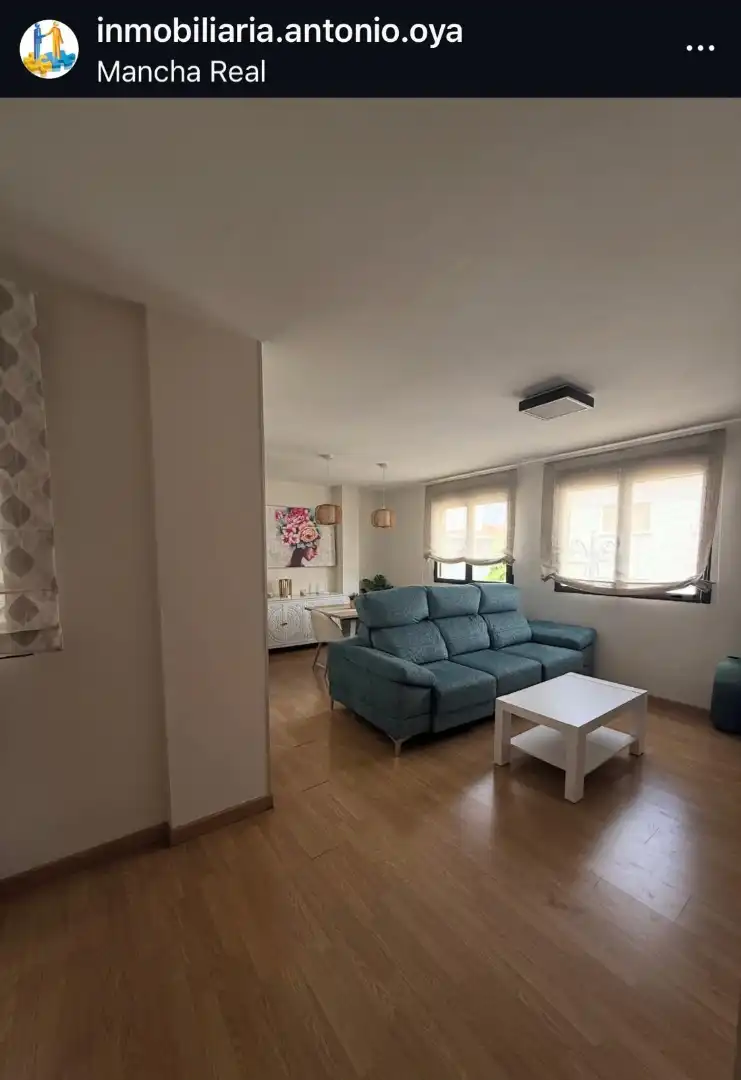 Sala de estar de Piso en venta en Mancha Real con Calefacción y Amueblado