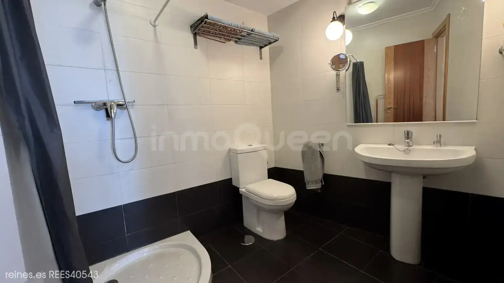 Bathroom of Flat for sale in Reinosa  with Heating, Terrace and Furnished