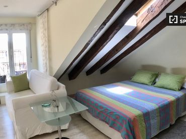 Appartement avec balcon à louer à Centro