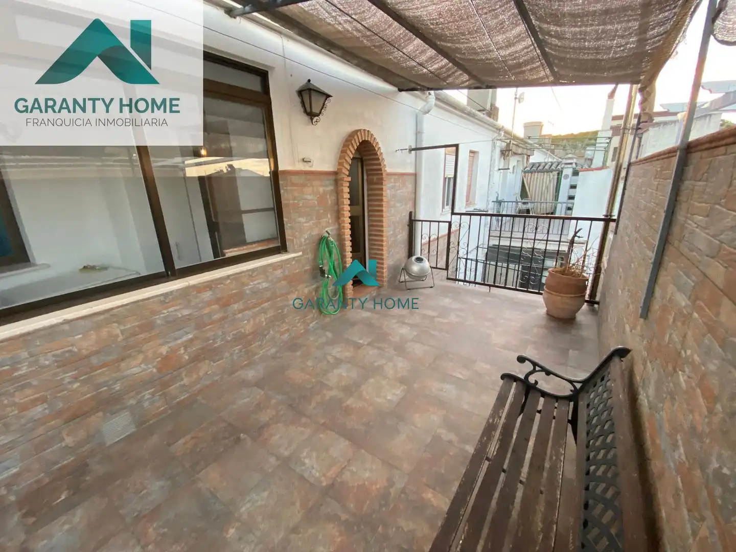 Vista exterior de Casa adosada en venta en Villardompardo con Aire acondicionado, Jardín privado y Terraza