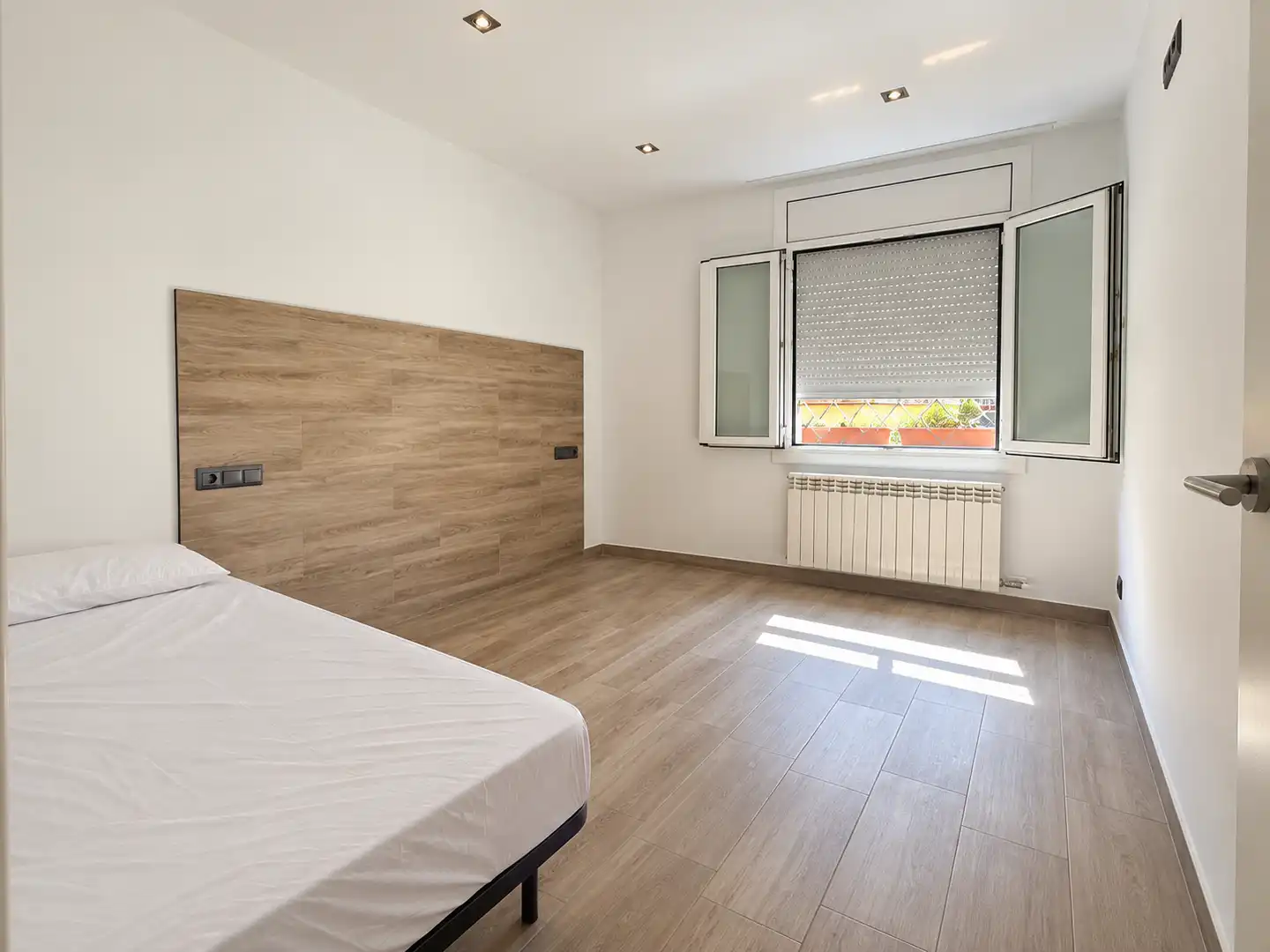 Bedroom of Flat for sale in Torelló  with Heating
