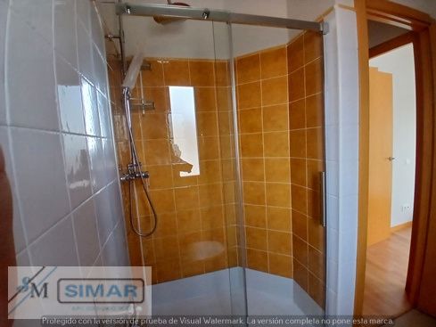 Bany de Apartament de lloguer en  Toledo Capital amb Aire condicionat, Calefacció i Parquet