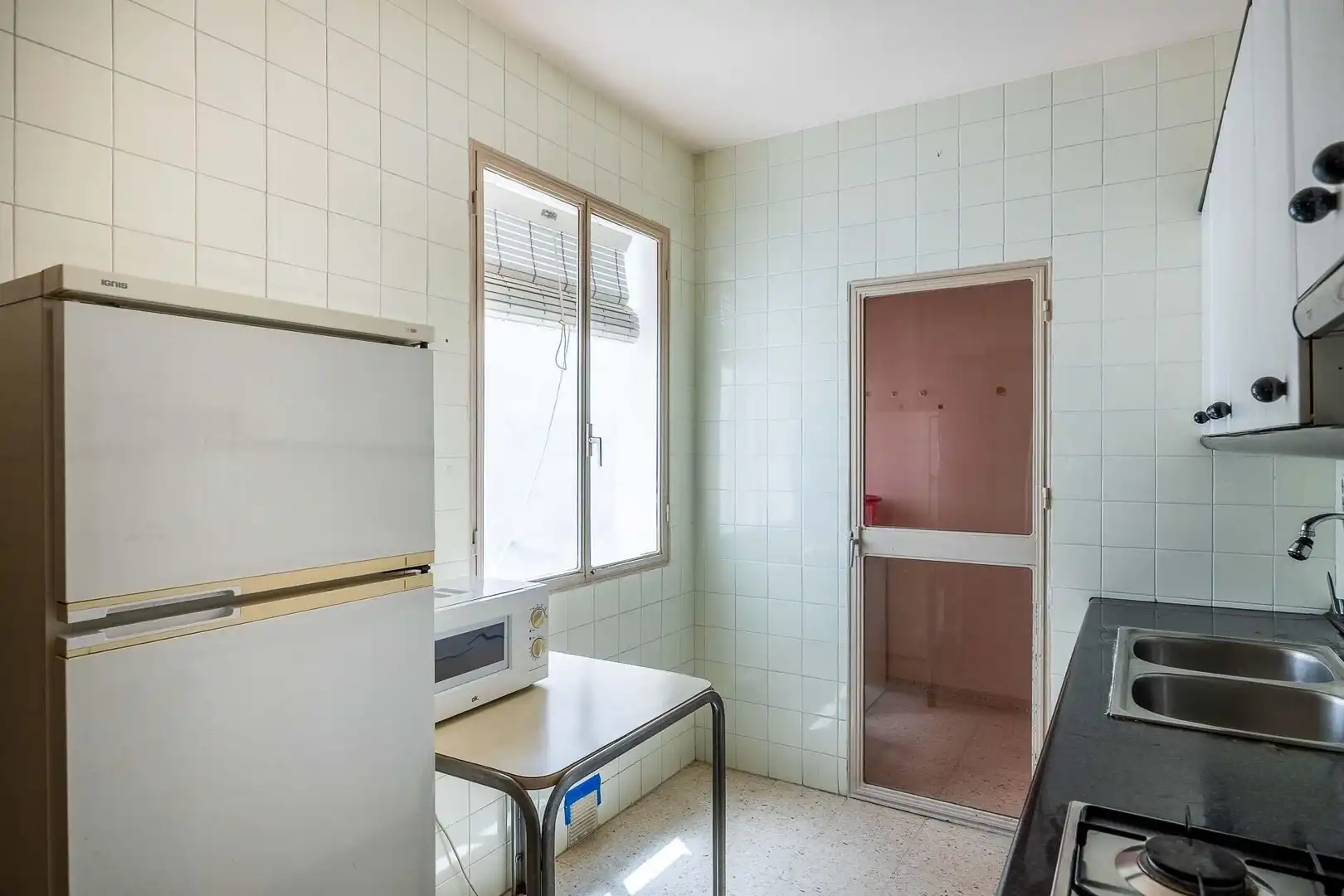 Kitchen of Flat for sale in Dos Hermanas  with Air Conditioner, Terrace and Furnished