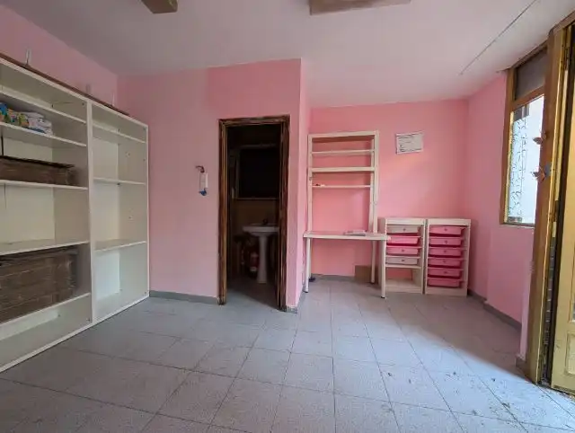 Geschaftsraum zur Miete in Zaragoza