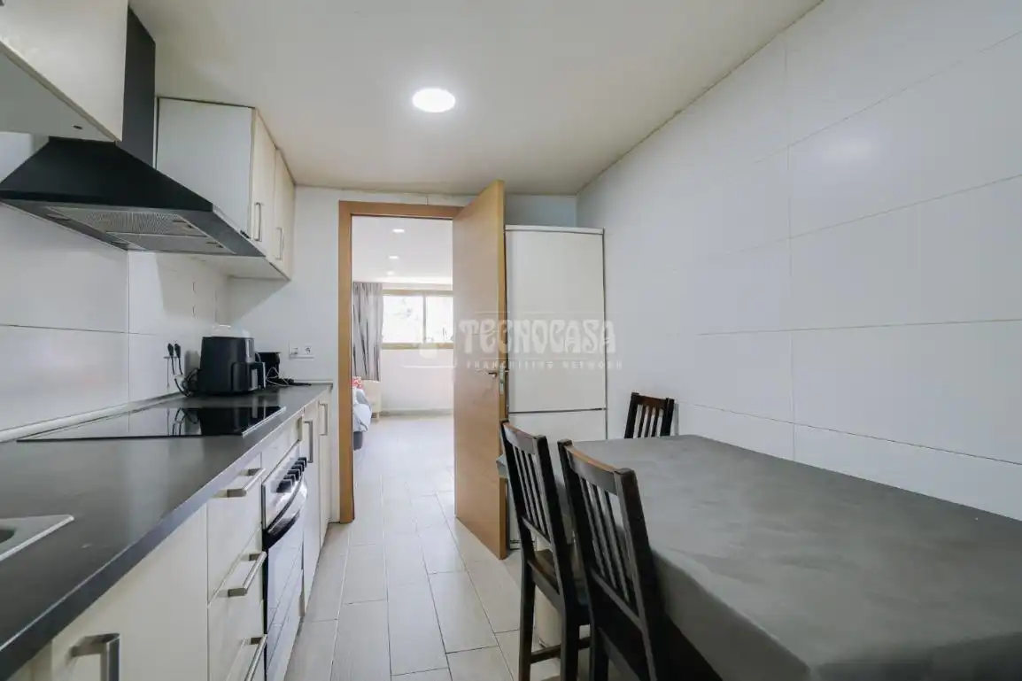 Cocina de Piso en venta en L'Hospitalet de Llobregat