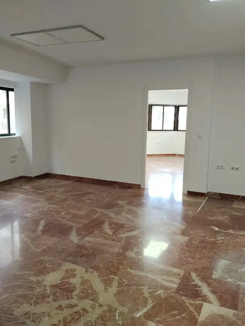Office for rent in Motril  with Alarm