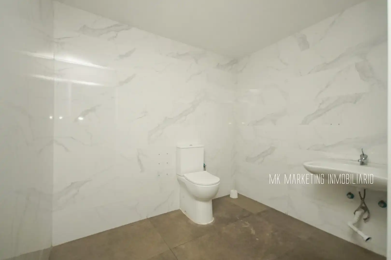 Bathroom of Commercial properties for sale in Mogán