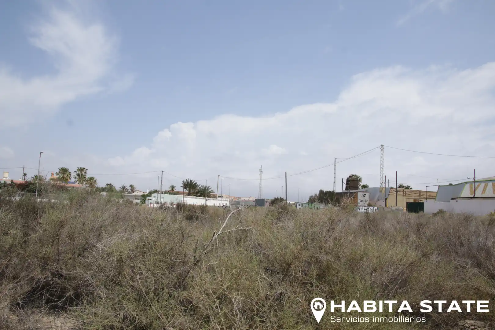 Terreno en venta en Almería