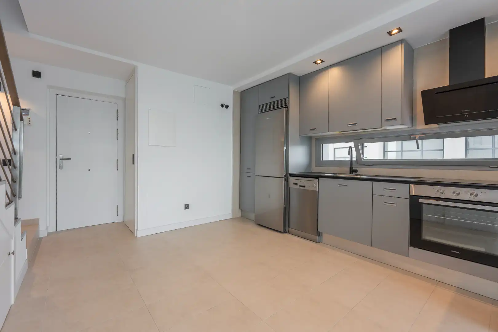 Dúplex con balcón en venta en Paseo de Europa, imagen 13