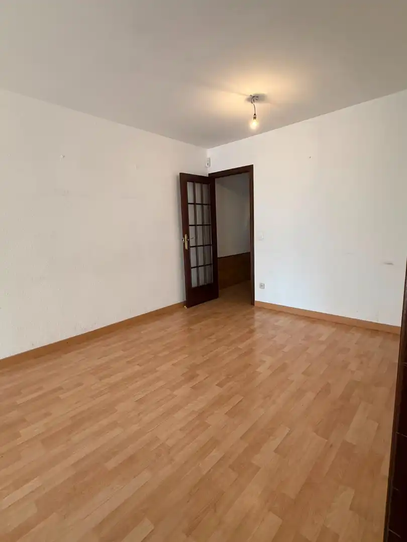Sala de estar de Piso en venta en Barcelona con Calefacción, Parquet y Horno