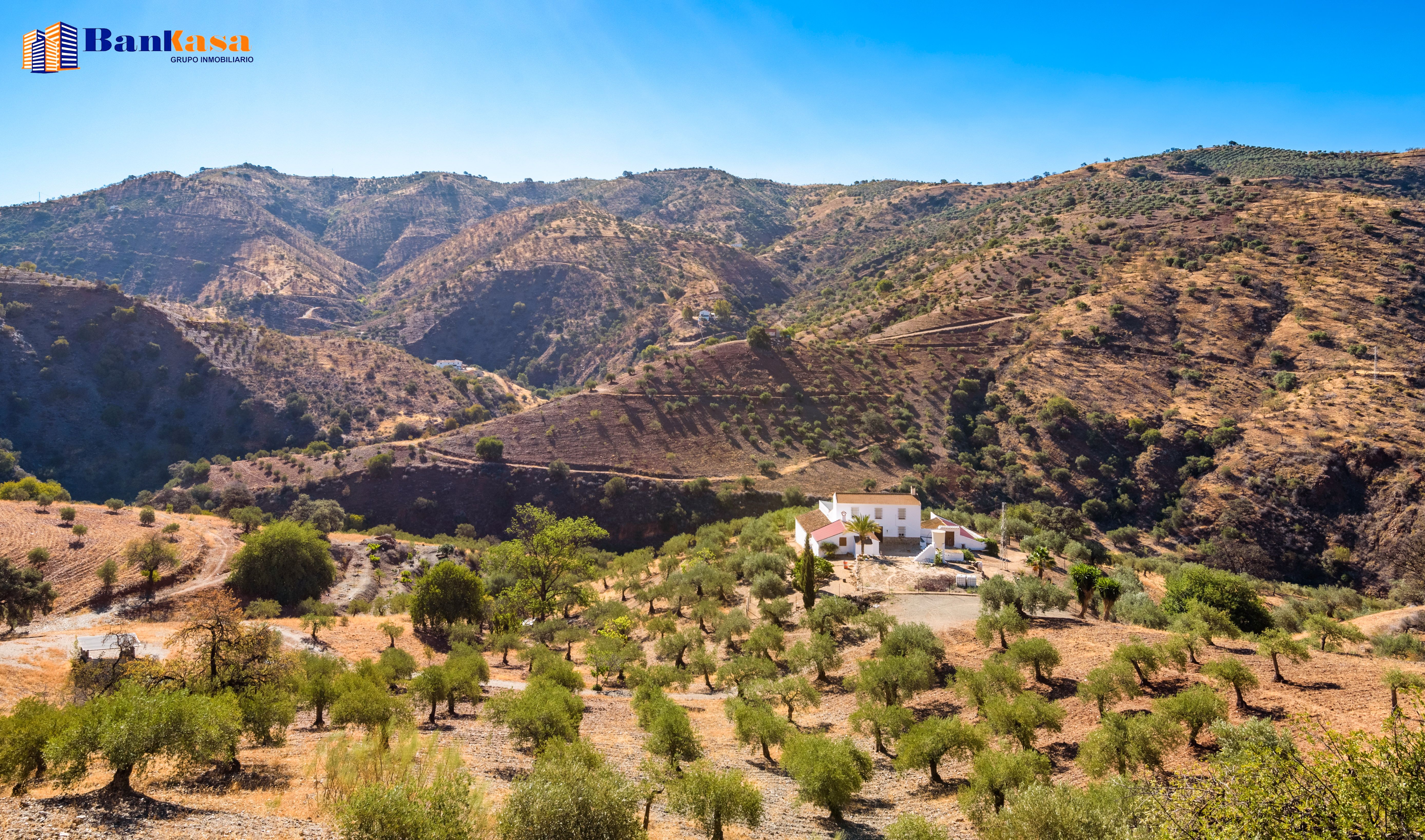 Exterior view of Country house for sale in Álora  with Private garden and Storage room