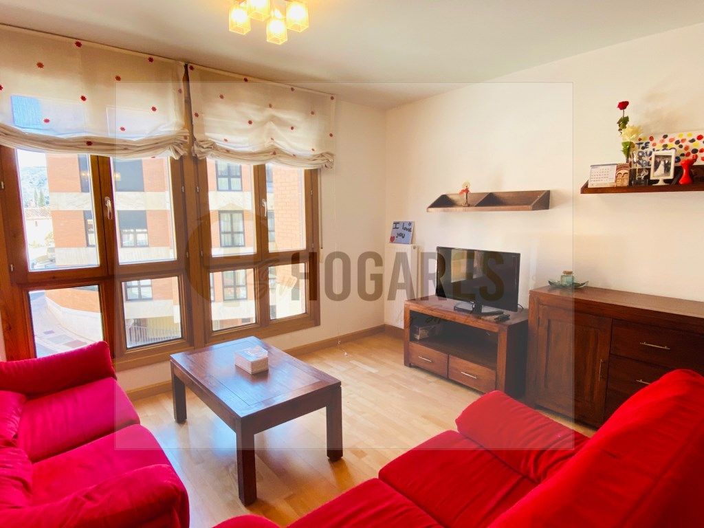 Flat for rent in VIRGEN DEL ESPINO, 12, Centro