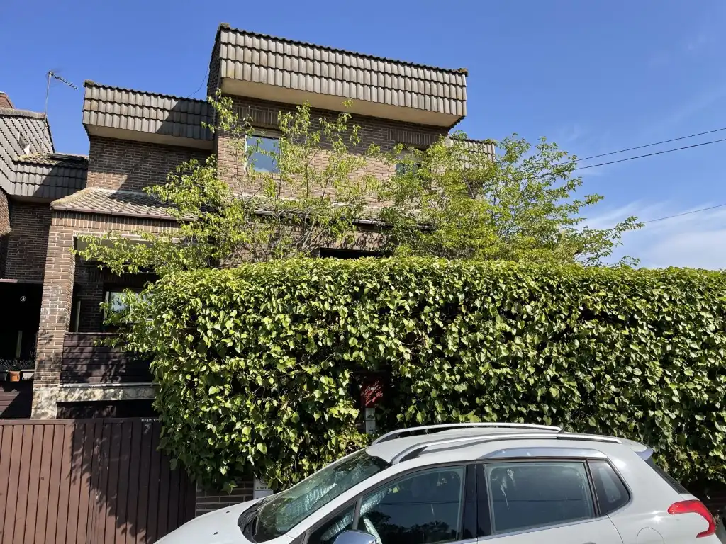 Detached homes for rent in Calle Brazos De Los, La Navata