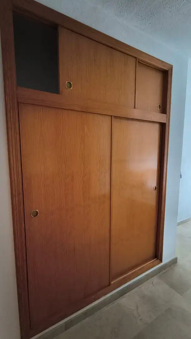 Dormitori de Apartament en venda en Torrevieja amb Aire condicionat i Terrassa