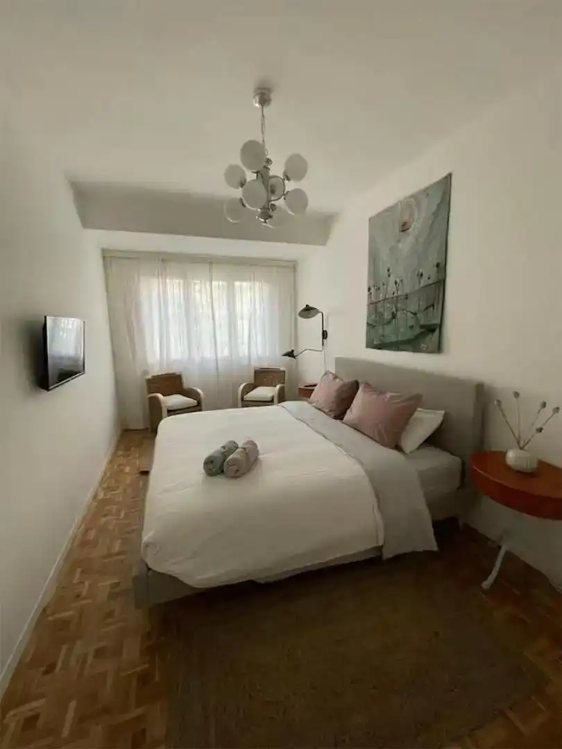 Dormitori de Apartament en venda en  Madrid Capital amb Aire condicionat i Balcó