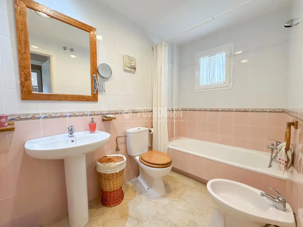 Baño de Piso en venta en Chipiona con Calefacción