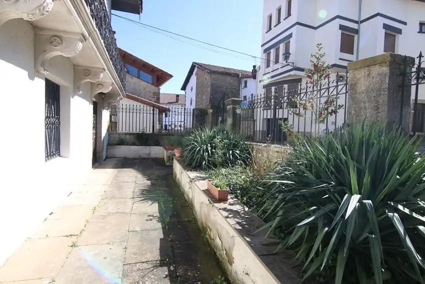 Vista exterior de Finca rústica en venta en Urdiain con Trastero y Balcón