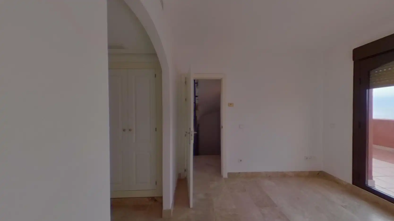 Ático en venta en Estepona con Trastero y Piscina