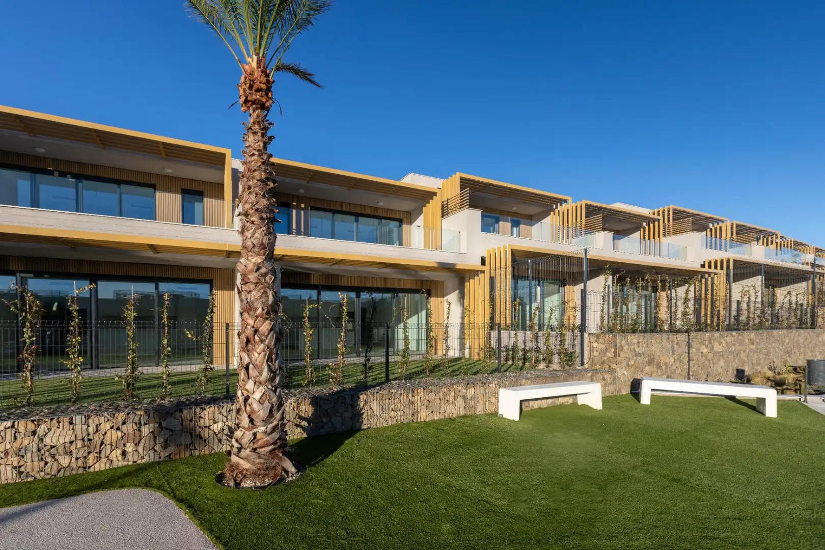 Exterior view of Single-family semi-detached for sale in Mijas  with Air Conditioner, Private garden and Terrace