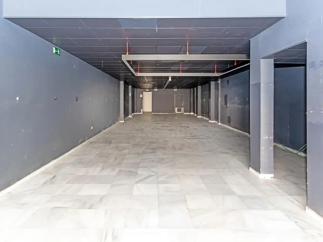 Local comercial en venda a Villamartín, imagen 4