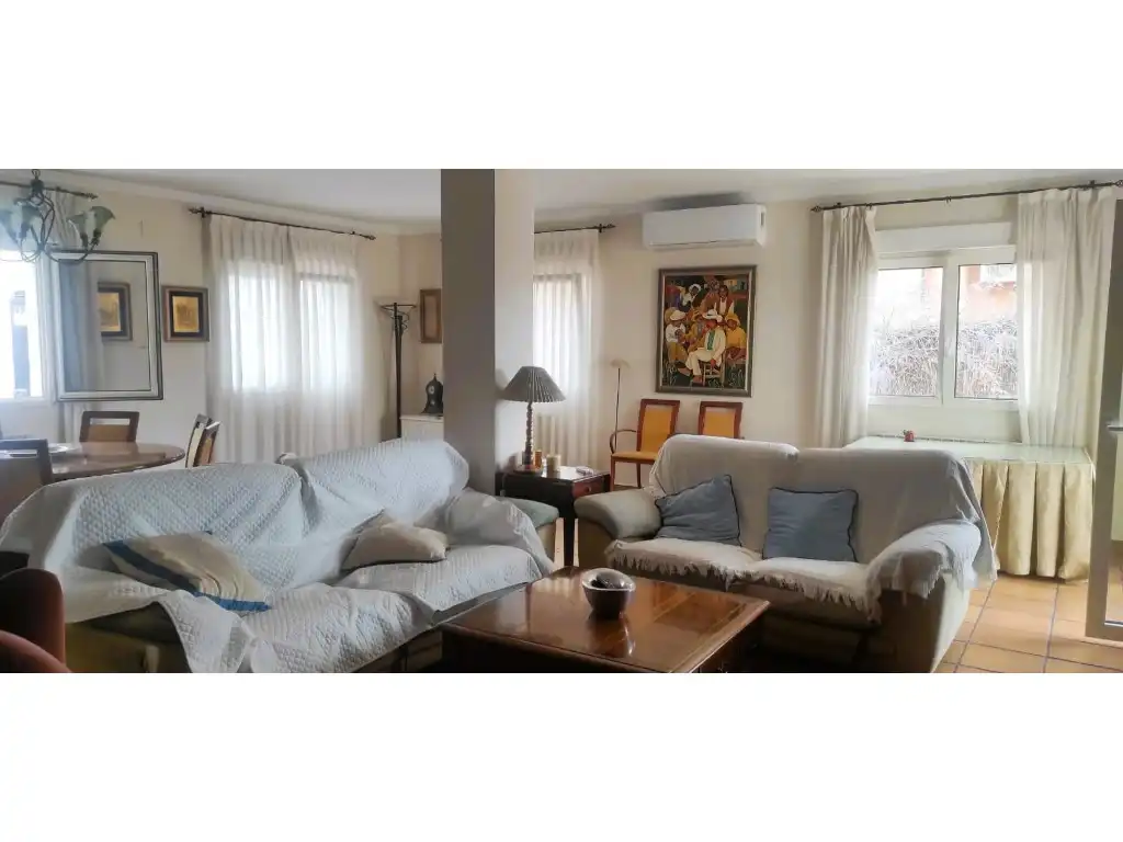 Sala d'estar de Casa o xalet en venda en Las Gabias