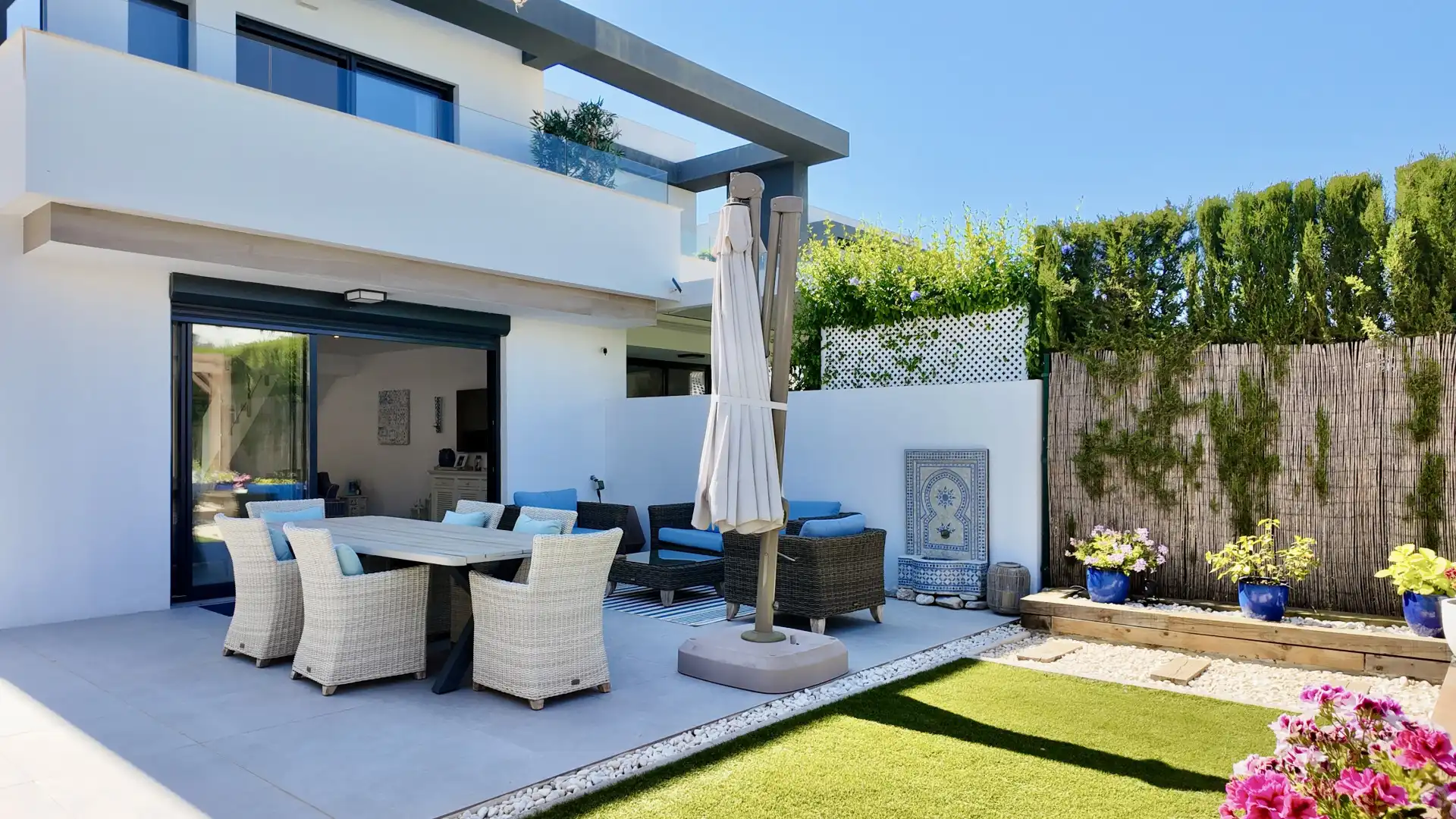 Casa pareada con piscina en venta en Selwo, imagen 4