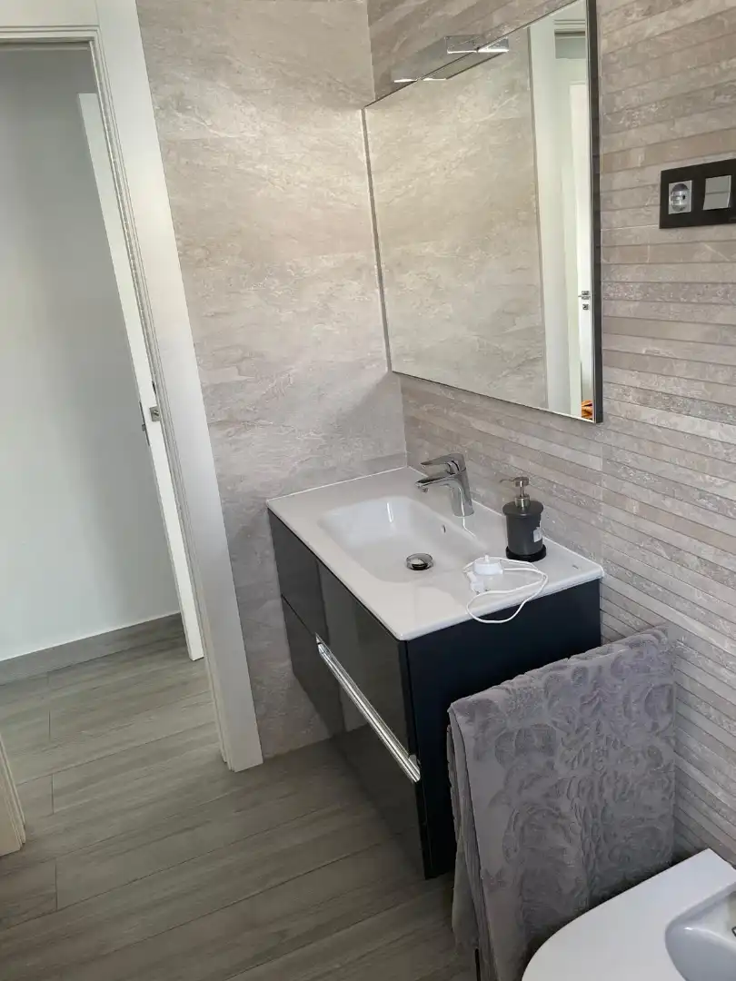 Bathroom of Flat for rent in Málaga  with Air Conditioner, Furnished and Washing machine