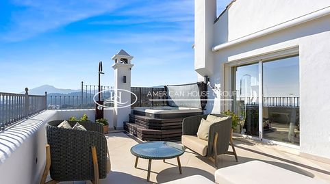 Foto 3 de Dúplex en venta en El Madroñal, Benahavís