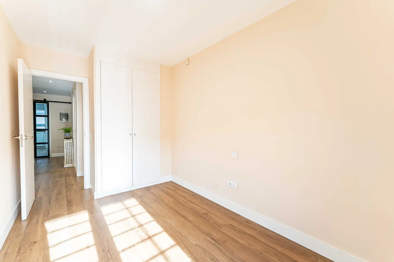 Bedroom of Ground floor for sale in Arroyomolinos (Madrid)  with Air Conditioner, Heating and Private garden