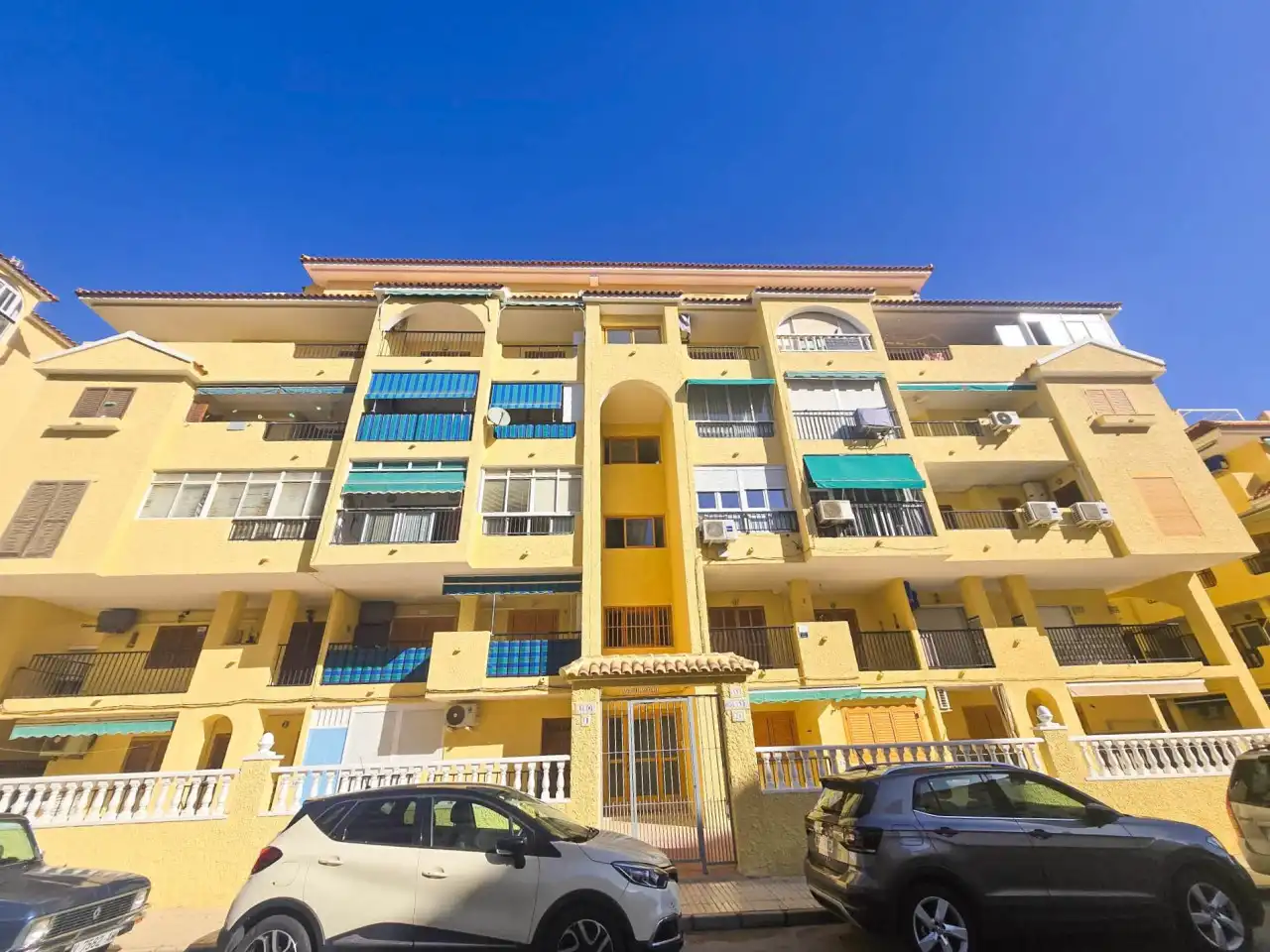 Apartamento con balcón en venta en La Mata, imagen 2