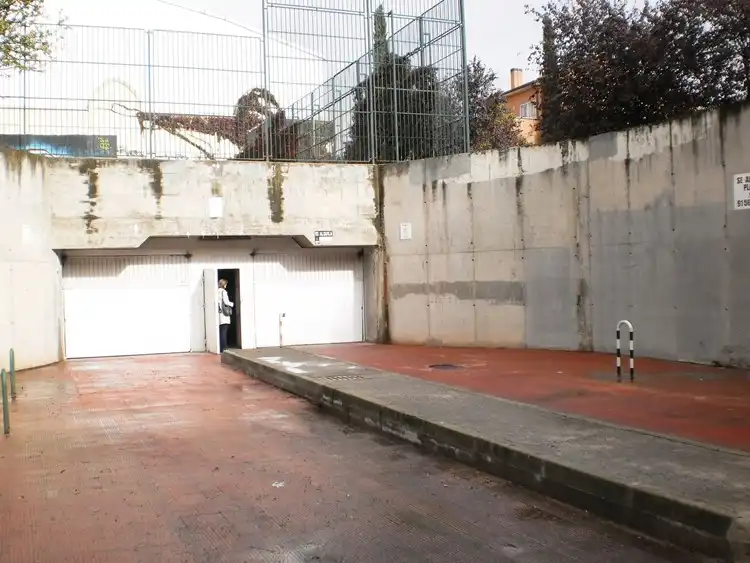 Individuel à louer à Calle de Pradillo 23