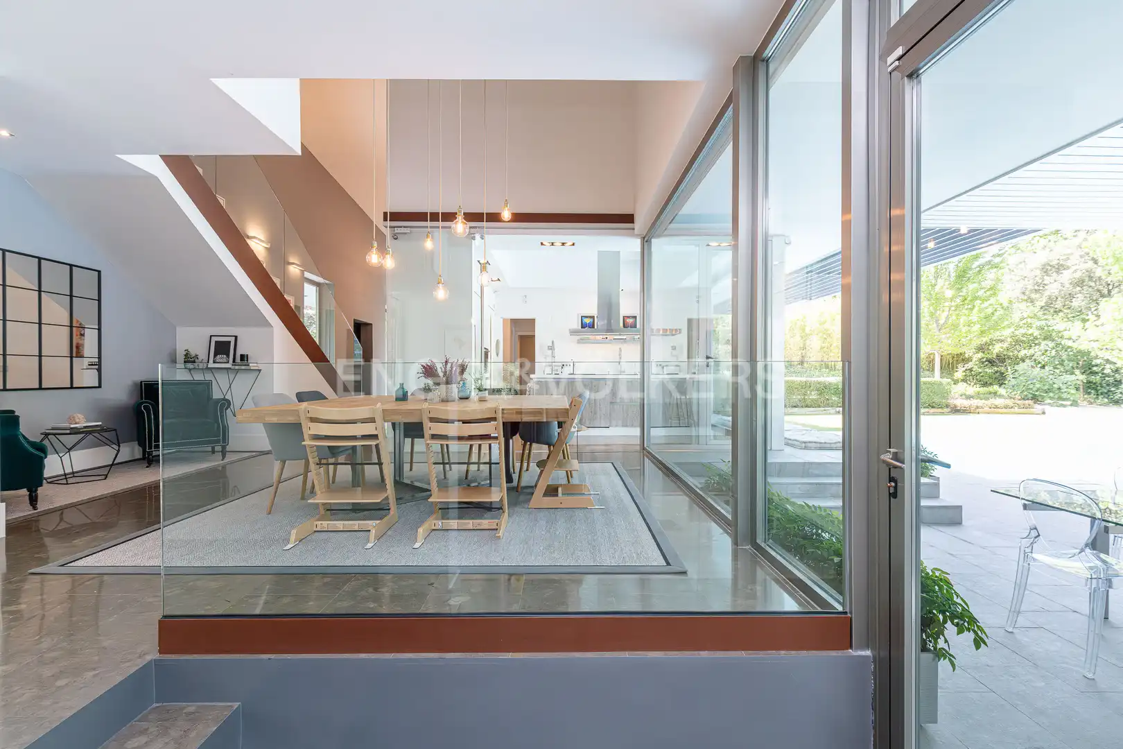 Comedor de Casa o chalet en venta en Boadilla del Monte con Aire acondicionado, Calefacción y Jardín privado