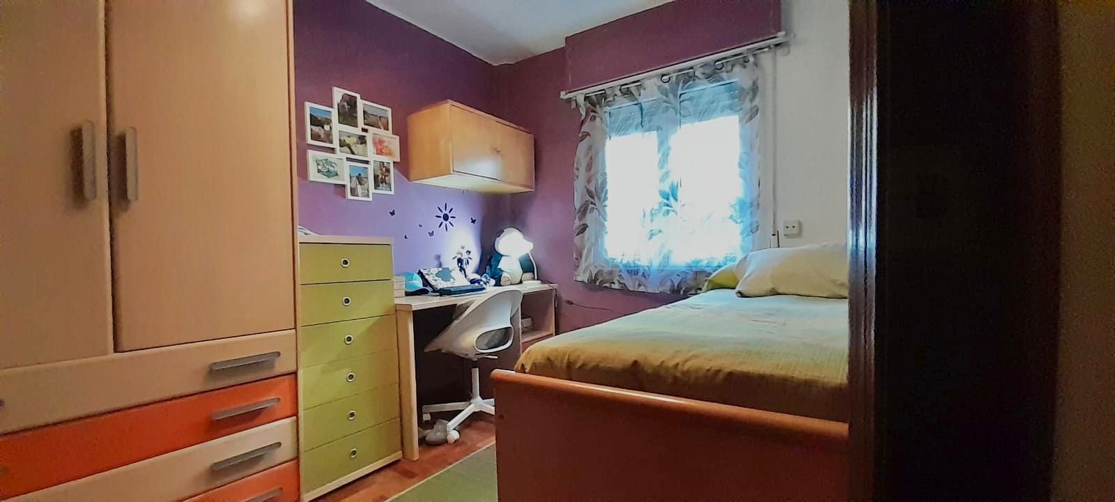 Dormitori de Pis en venda en Bilbao  amb Calefacció, Moblat i Forn