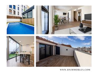 Exterior view of Duplex for sale in Terrassa  with Terrace and Swimming Pool