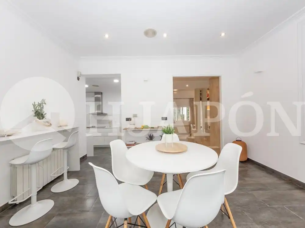 Comedor de Casa o chalet en venta en Argentona con Aire acondicionado, Calefacción y Jardín privado