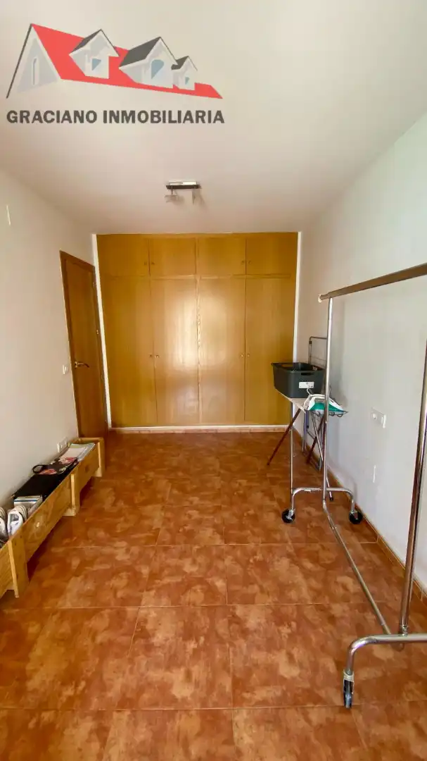Dormitori de Casa adosada en venda en Albacete amb Calefacció, Jardí privat i Terrassa