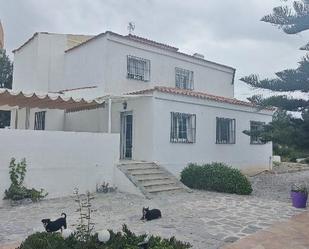 Vista exterior de Casa o xalet en venda en Riba-roja de Túria amb Terrassa, Traster i Piscina