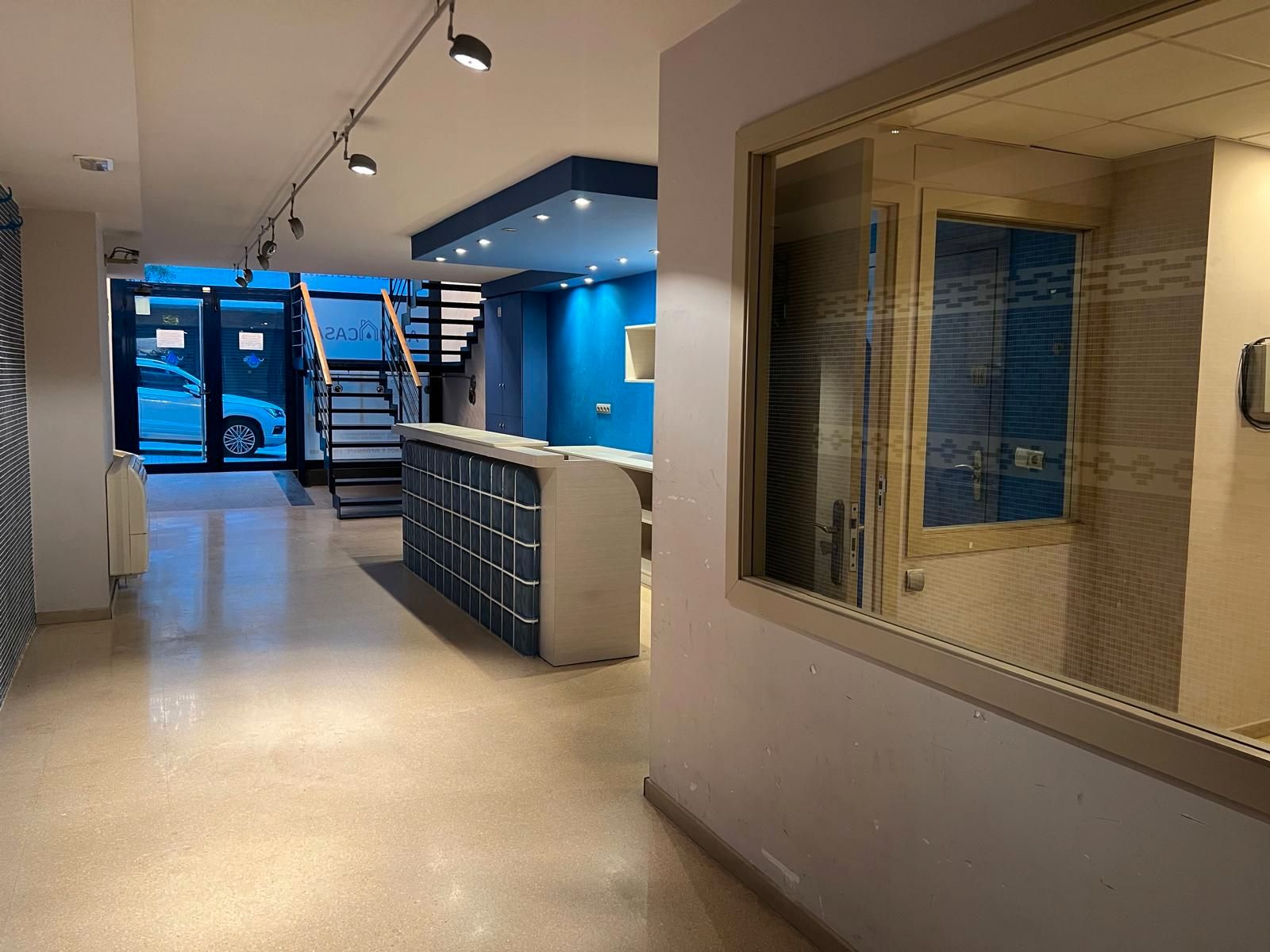 Premises to rent in Mataró  with Air Conditioner