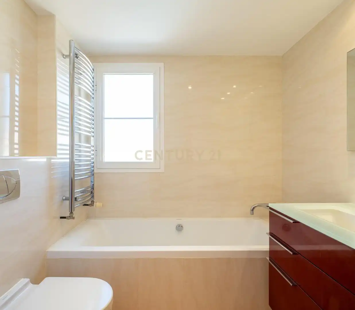 Bathroom of Houses for sale in Fuengirola  with Air Conditioner, Private garden and Storage room