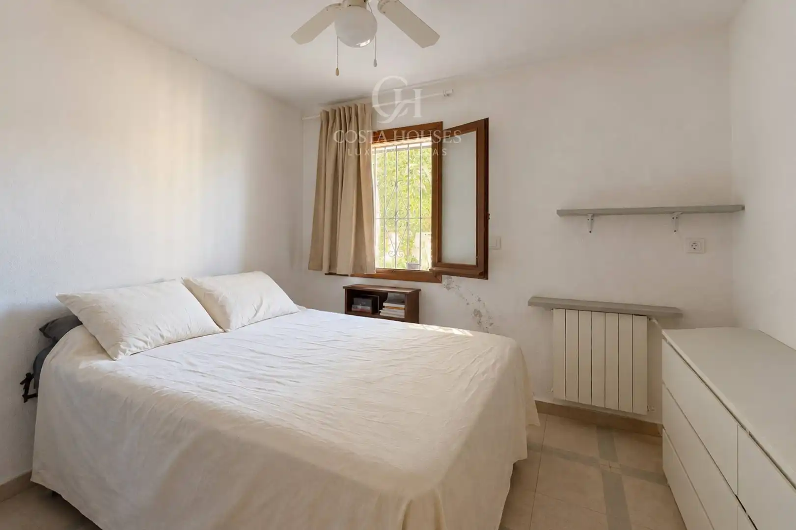 Habitación de Casa o chalet en venta en Partides comunes - Adsubia