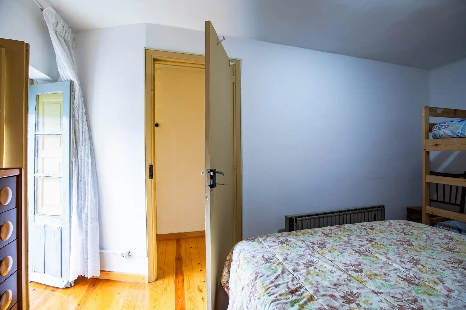 Habitación de Casa o chalet en venta en Biescas con Calefacción