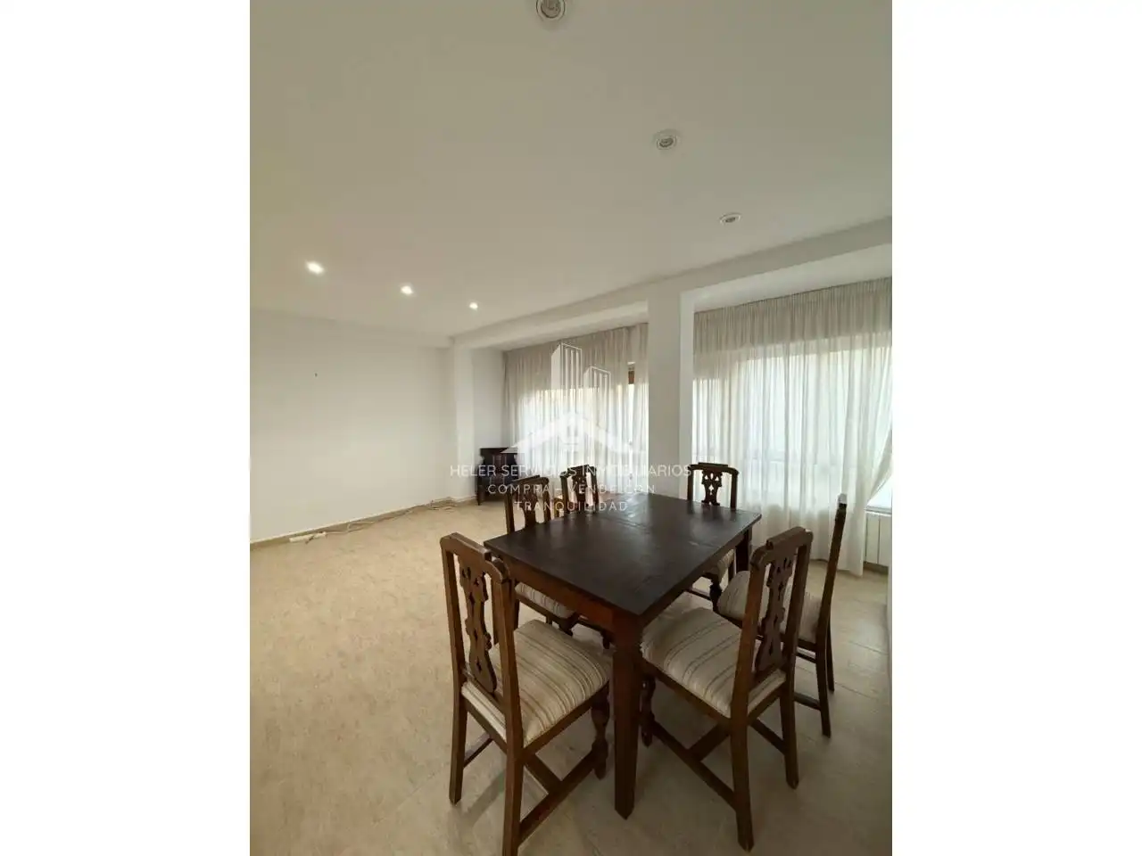 Piso con ascensor en venta en Avenida Virgen del Lidón