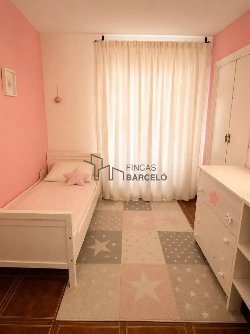 Dormitori de Casa o xalet en venda en Cadrete